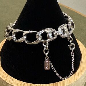 Vintage Monet Textured Silver Tone Chain Link Bracelet 7.5”